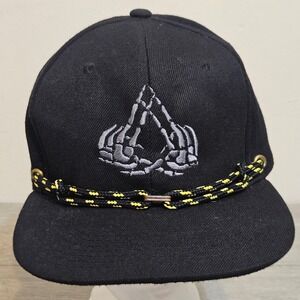 Findlay Exosso Black Crown Snapback Hat Skeleton Hands Logo Rope EUC